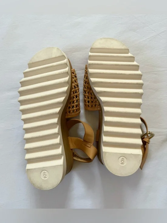 Universal Thread Women’s Alba Platform Sandals - Picture 9 of 10